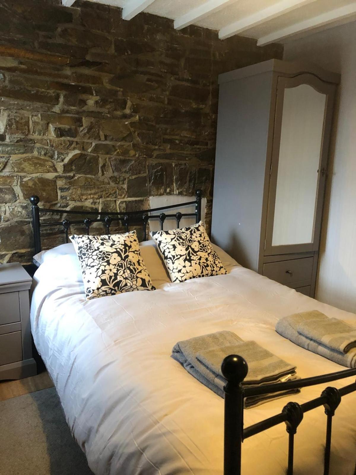 The Eagles Inn Rhayader Eksteriør billede